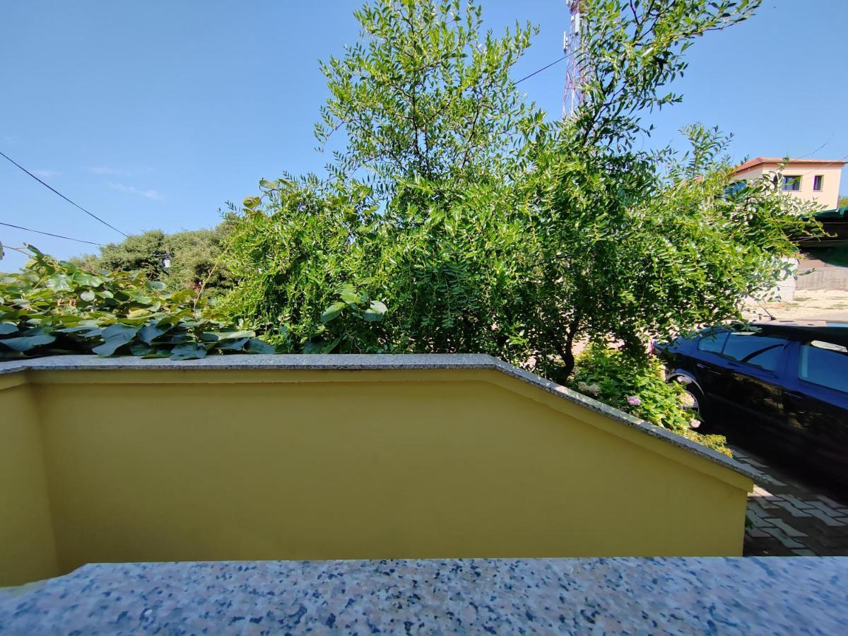 Apartments Kocijan Sukošan エクステリア 写真